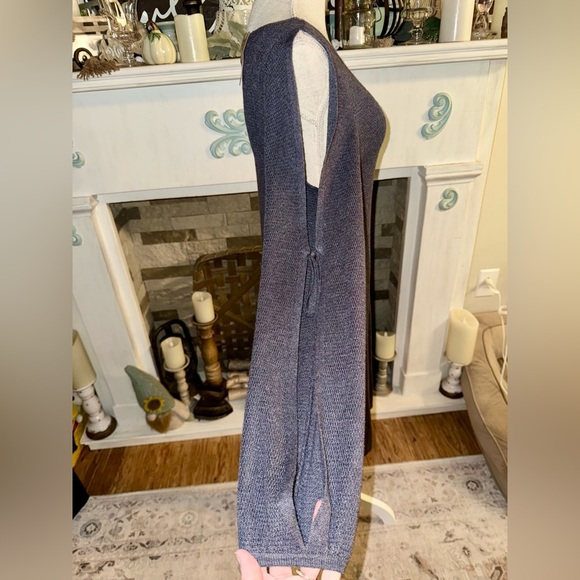 American Eagle Outfitters split sleeve dress. Solid Gray Size L. NWT - Picture 3 of 12